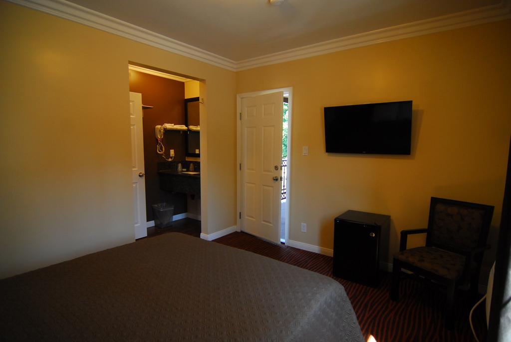 Studio City Inn - Near Universal Studios Hollywood Лос Анджелис Екстериор снимка